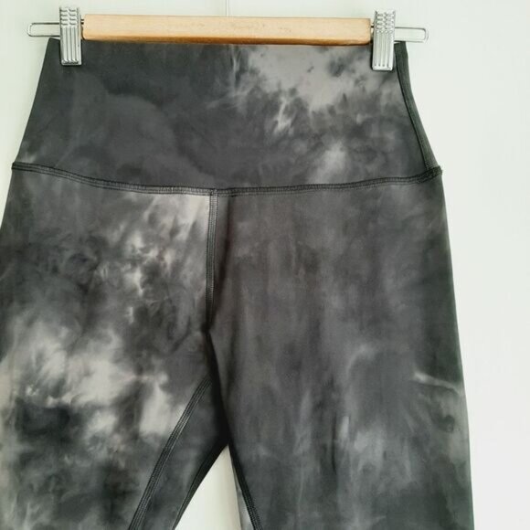 TIE-DYE \ Splatter High Waist Crop Athletic Comfy Leggings Neutral Gray Sz 6 - Picture 4 of 12